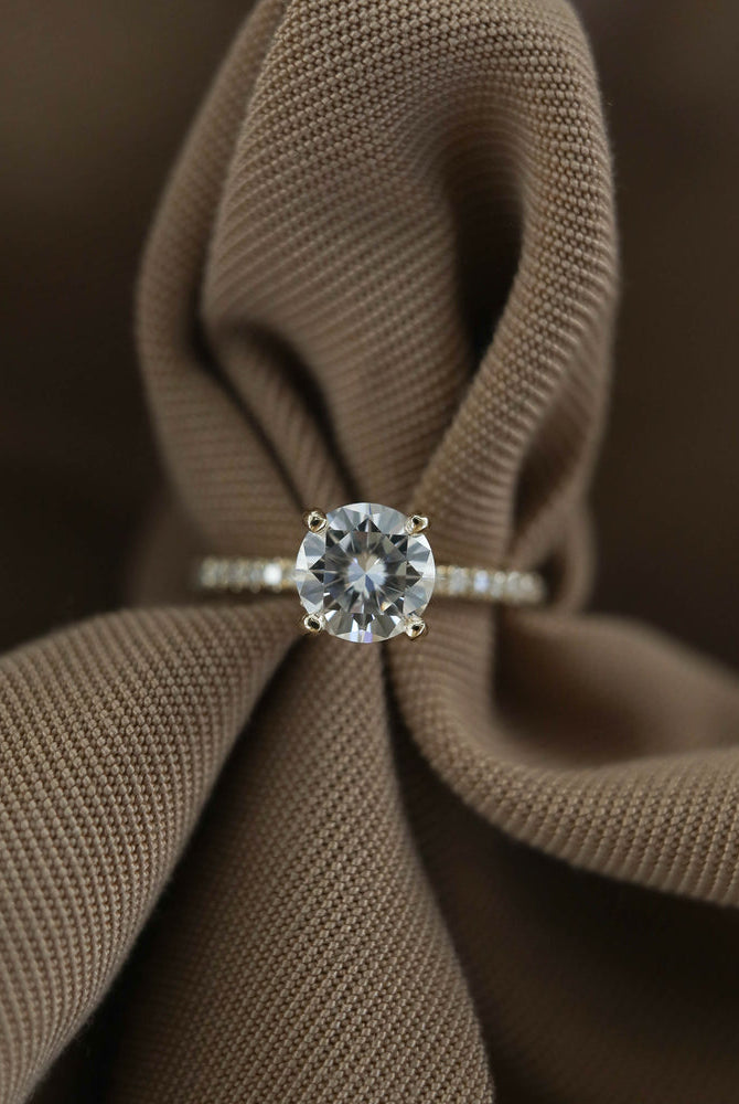 Moissanite Diamond Engagement Ring