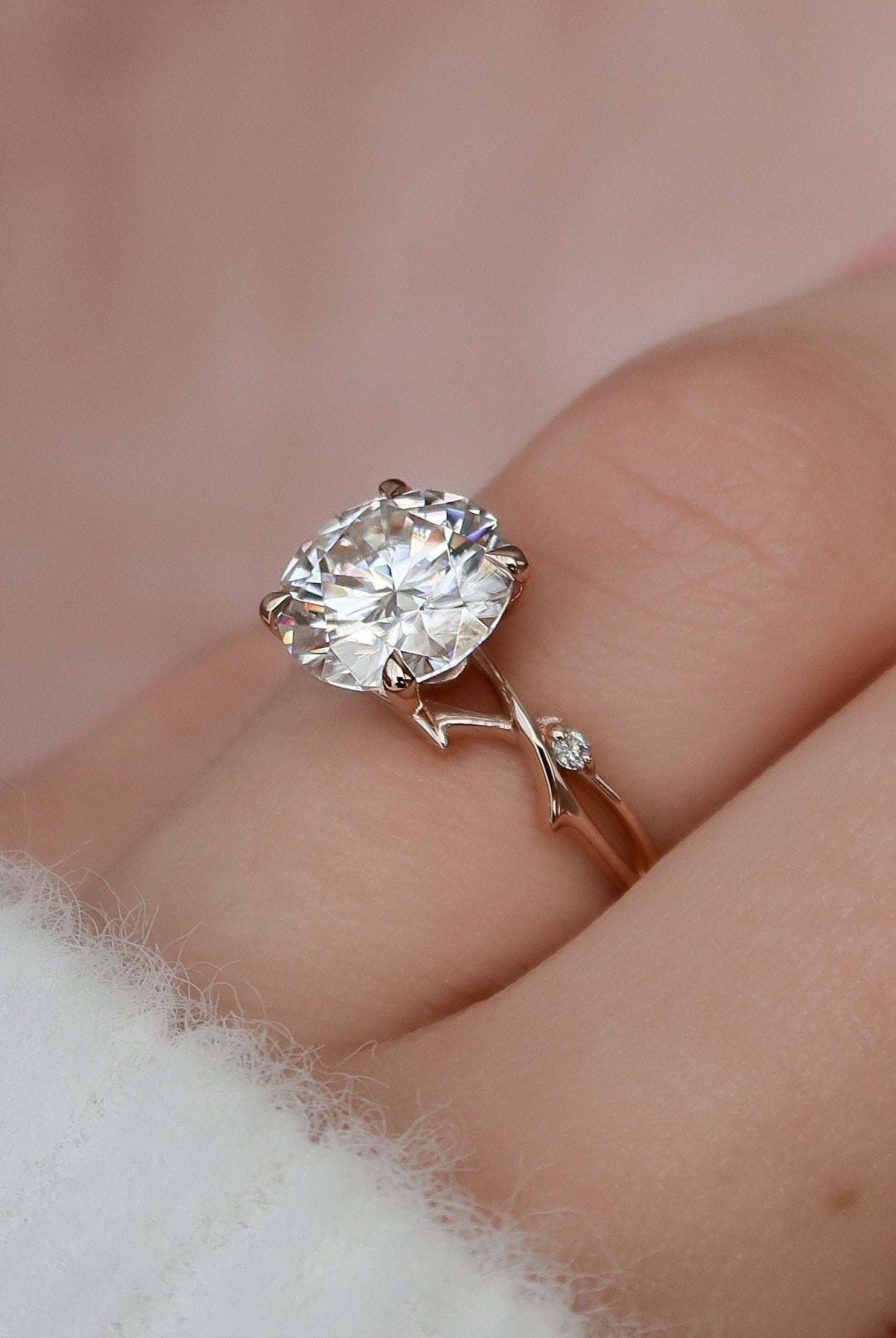 Moissanite engagement rings under $1000 online