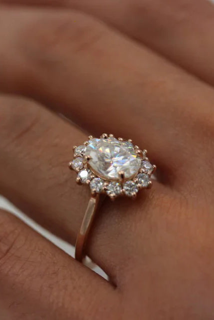 2.0CT Oval Floral Halo Moissanite Diamond Solitaire Engagement Ring