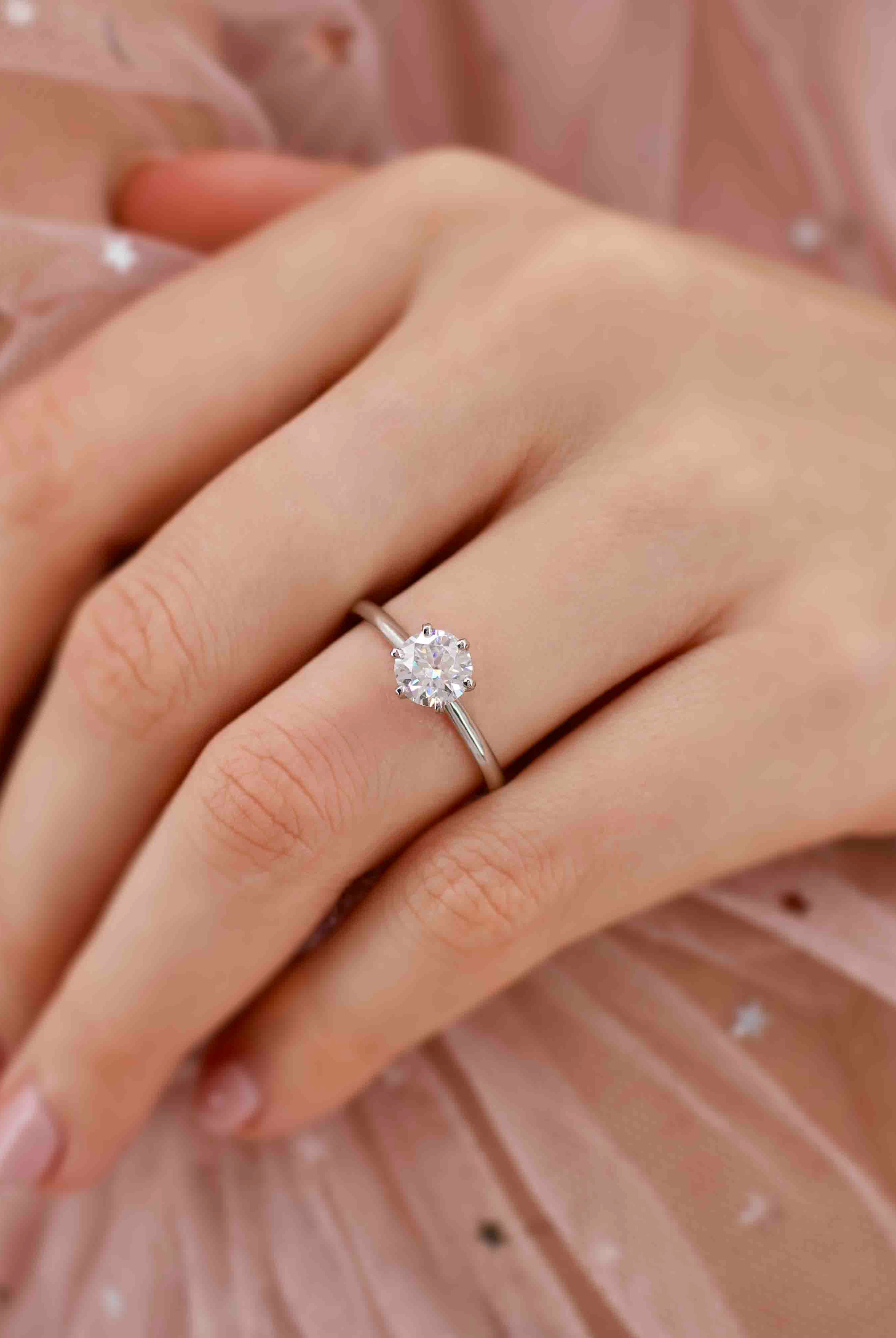 1-50-ct-round-shaped-moissanite-solitaire-style-engagement-ring