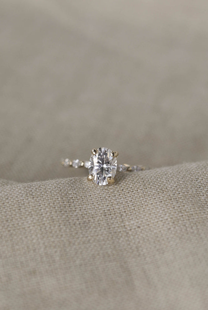 1.70CT Oval Solitaire Moissanite Diamond Engagement Ring