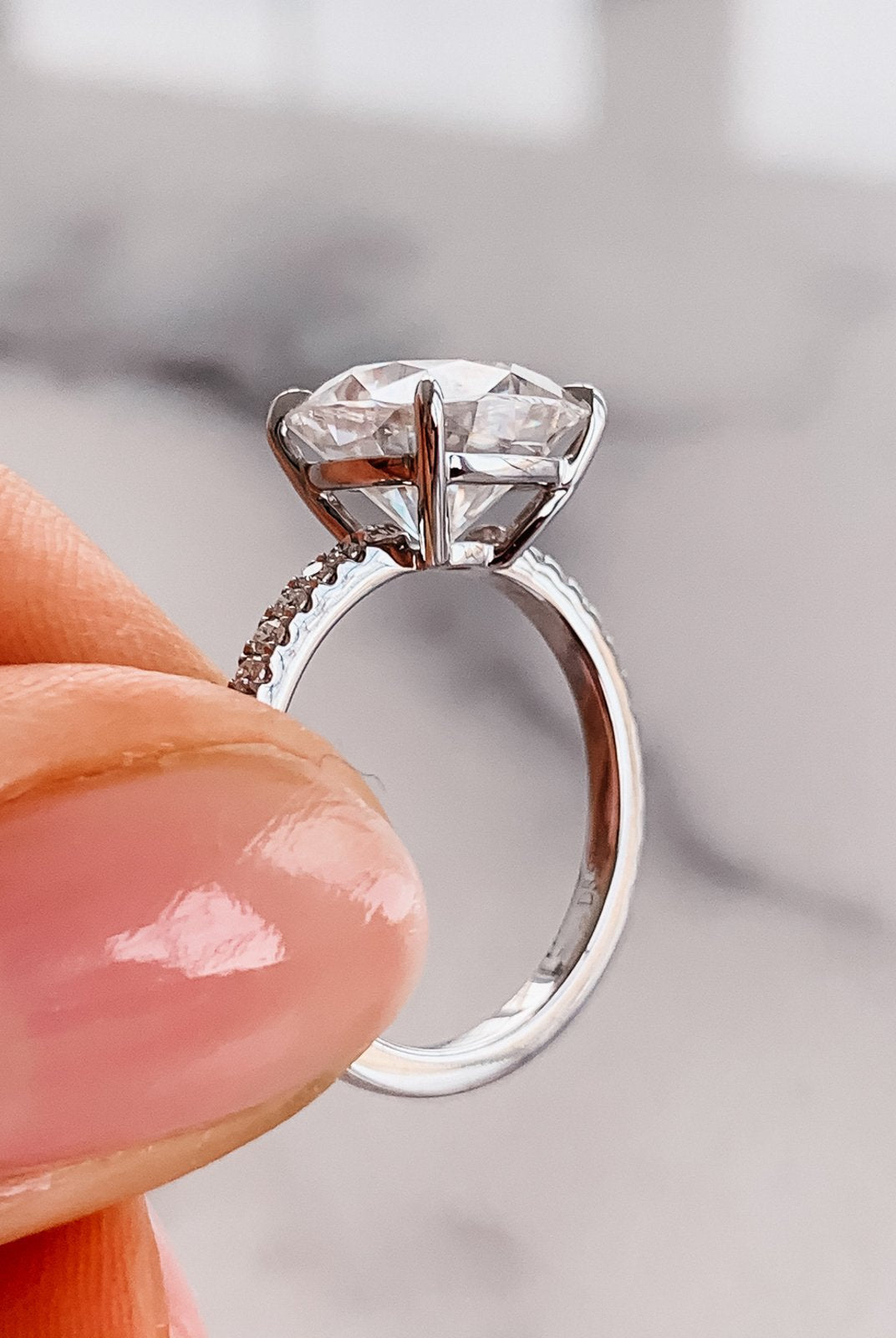 Moissanite wedding jewelry for beach wedding