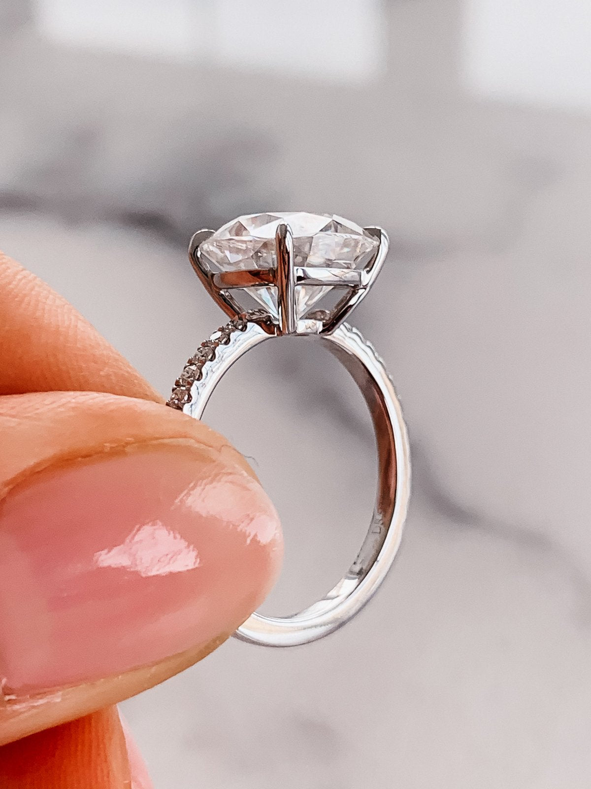 Moissanite wedding jewelry for beach wedding