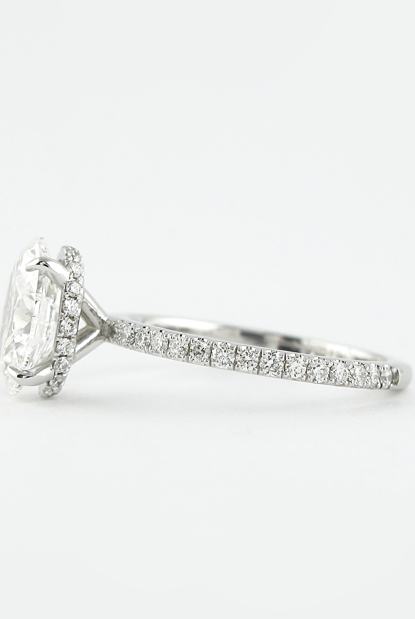 Oval Diamond Alternative Ring