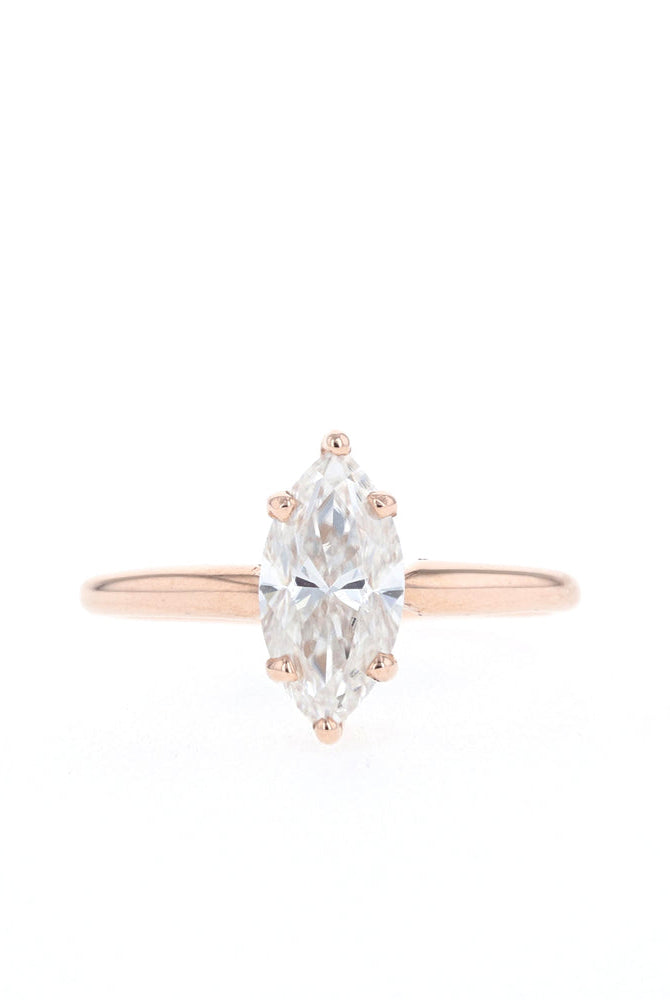 Luxury Moissanite Engagement Ring