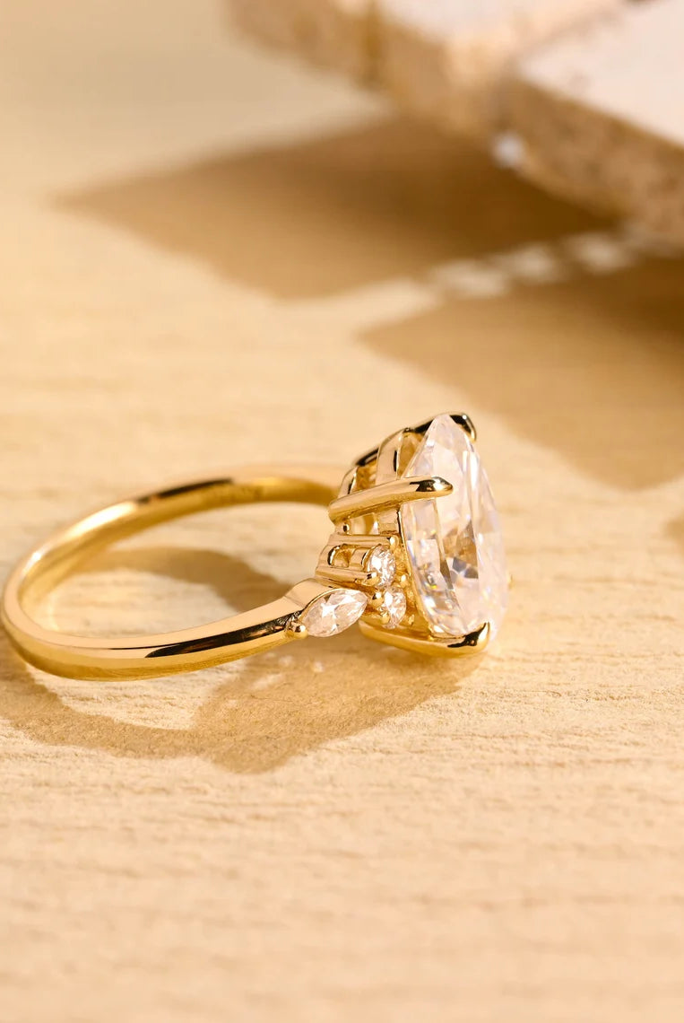 Oval Cut Moissanite Ring