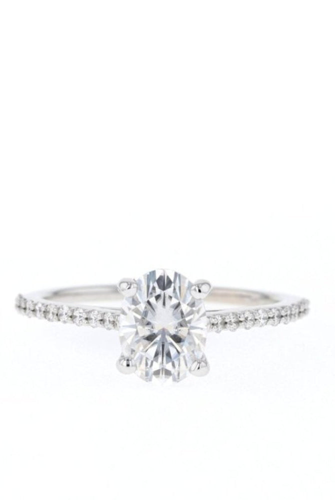 Oval Cut Engagement Ring