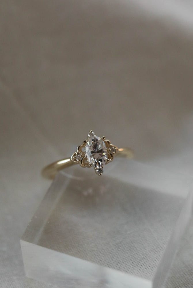 Vintage Oval Proposal Ring