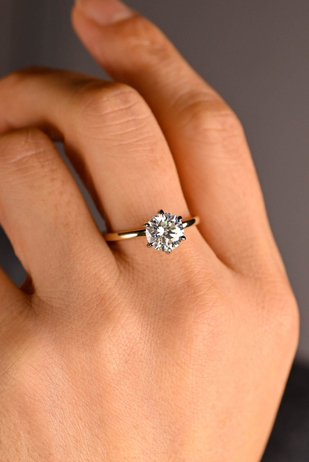 Luxury Moissanite Engagement Ring