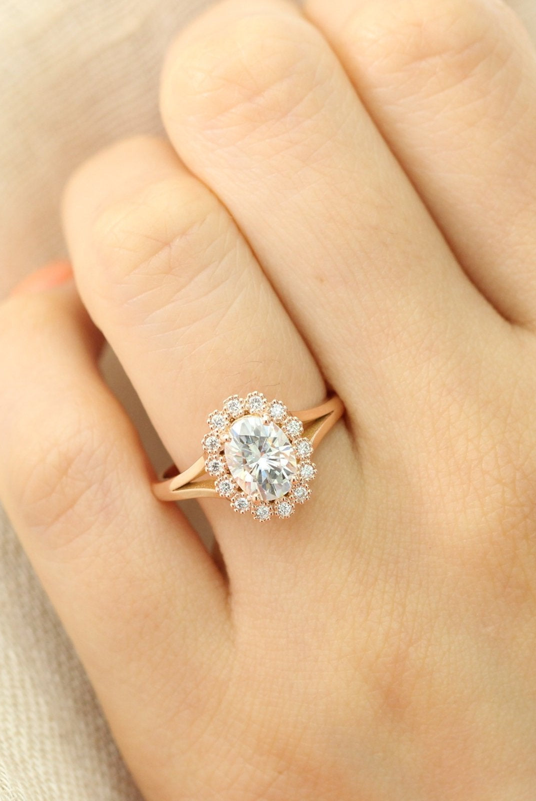 Luxury Oval Halo Ring