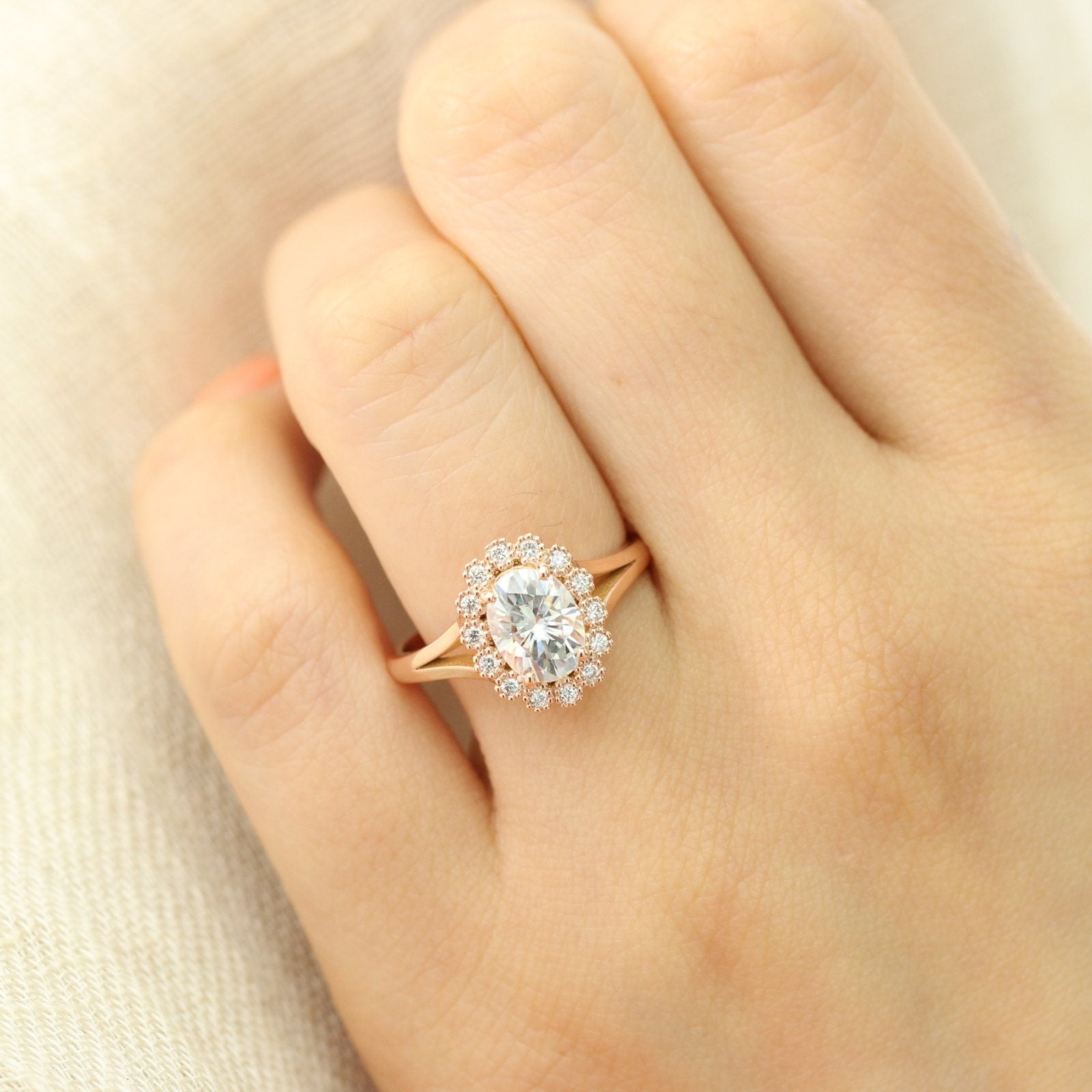 Luxury Oval Halo Ring
