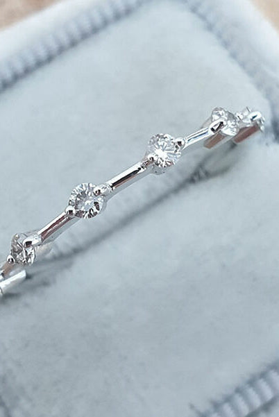 round-cut-dainty-pave-setting-moissanite-wedding-band