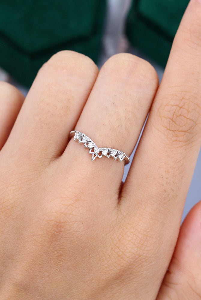 round-moissanite-tiara-wedding-band