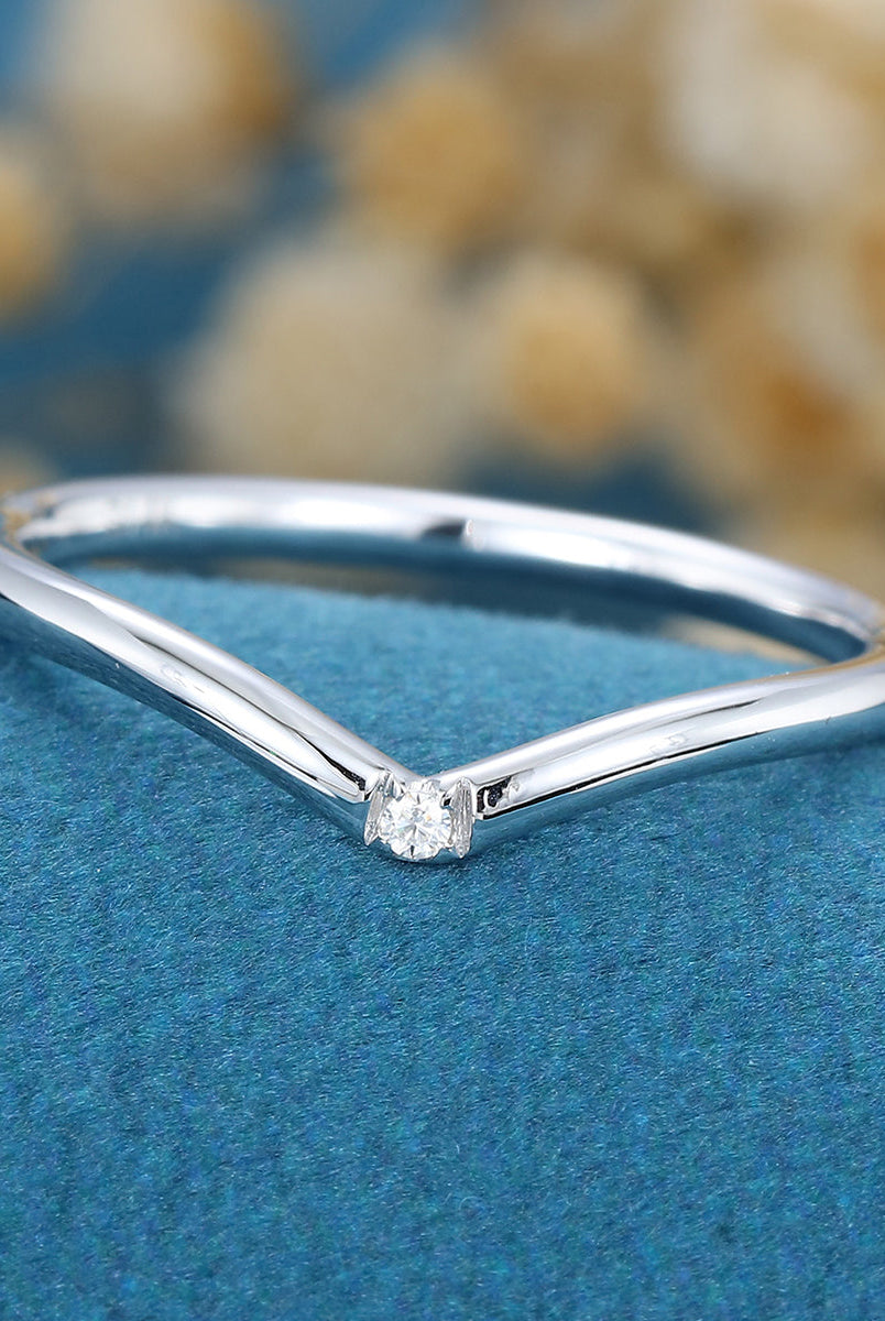 1-40-ct-round-shaped-moissanite-curved-wedding-band