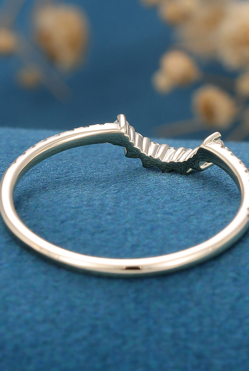 1-30-ct-round-shaped-moissanite-curved-wedding-band