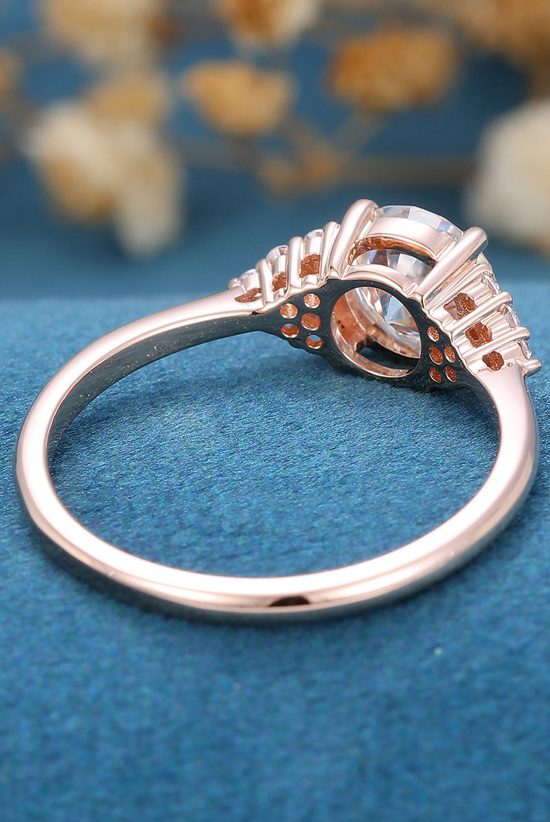 0-68-ct-round-shaped-moissanite-cluster-engagement-ring-8