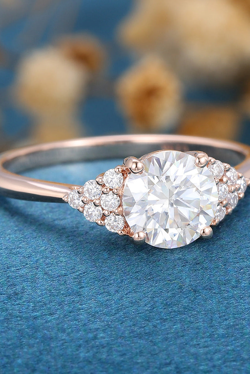 round-shaped-moissanite-cluster-engagement-ring-5
