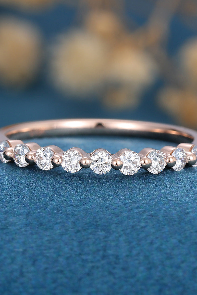 1-60-ct-round-shaped-moissanite-bubble-prongs-wedding-band