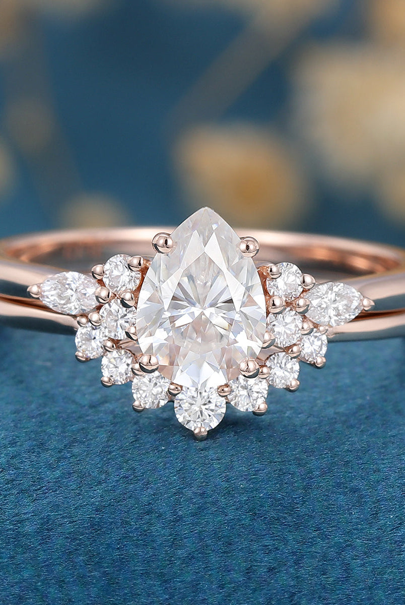 pear-shaped-moissanite-cluster-bridal-set-5