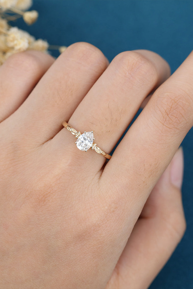 pear-shaped-moissanite-vintage-solitaire-engagement-ring