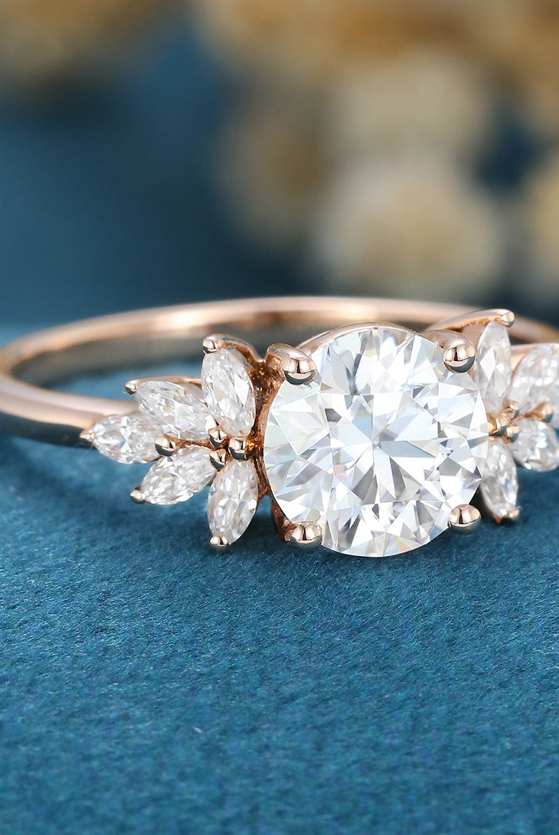 round-shaped-moissanite-cluster-engagement-ring-4