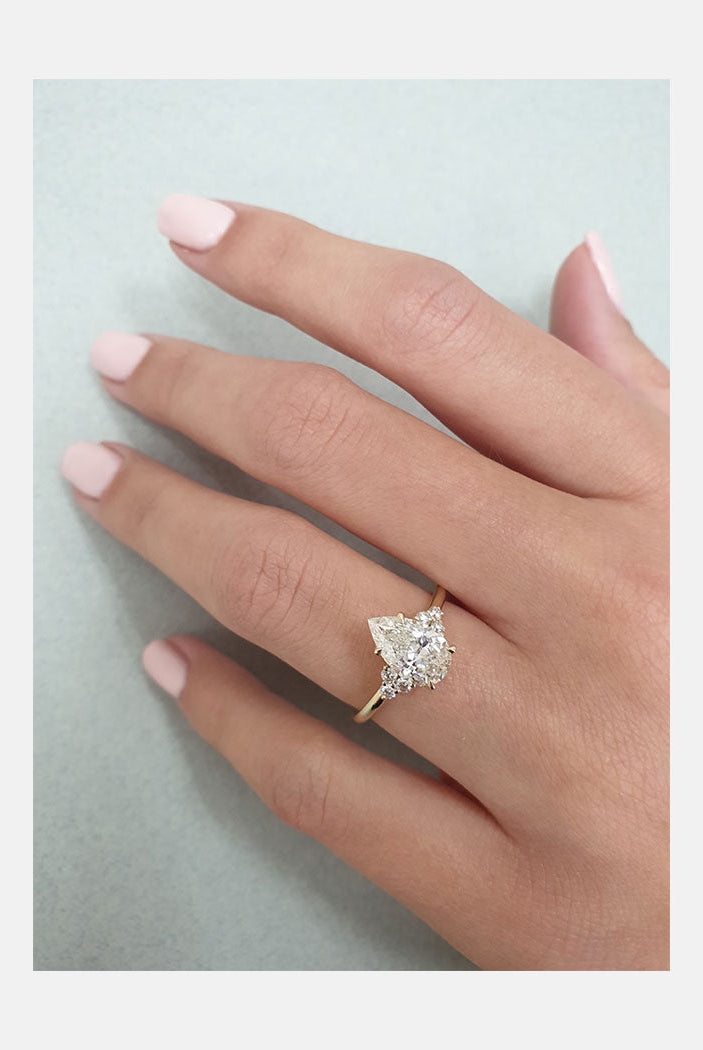 2.0CT Pear Cluster Diamond Moissanite Solitaire Engagement Ring For Women