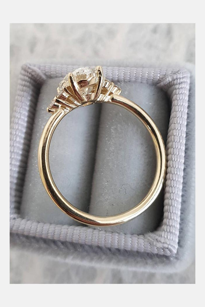 2.0CT Pear Cluster Diamond Moissanite Solitaire Engagement Ring For Women