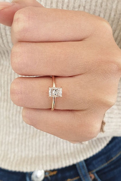 10k white gold moissanite ring
