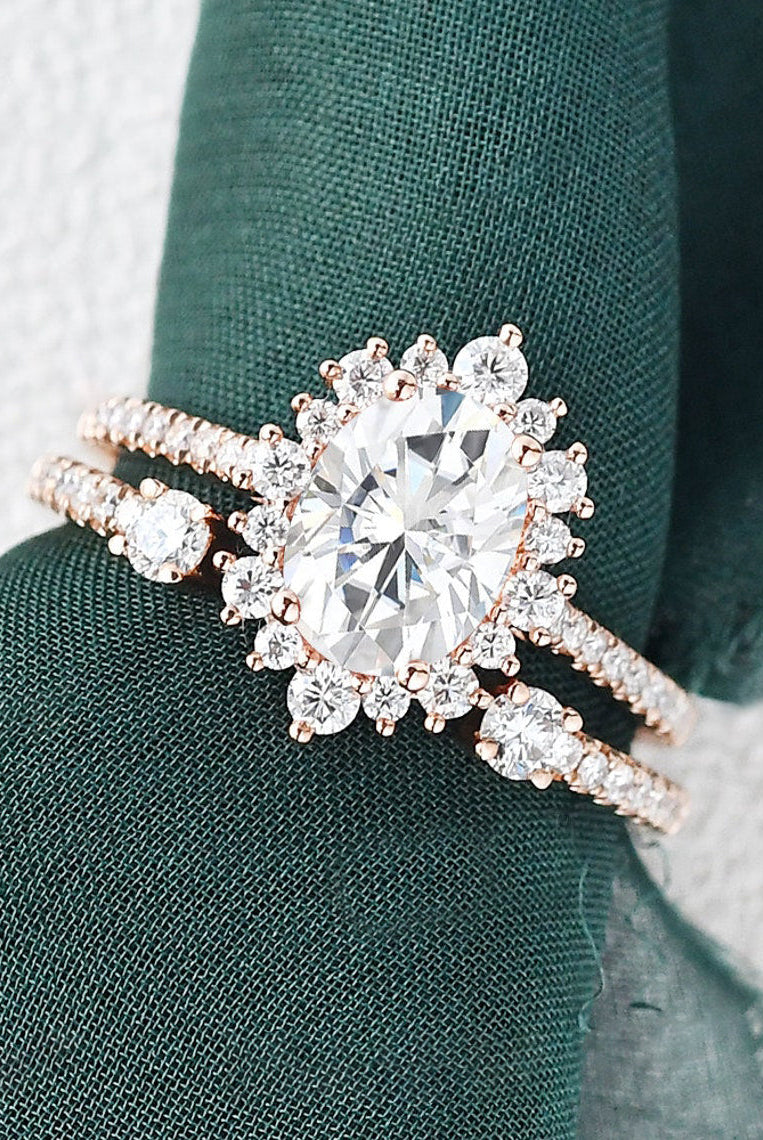 2-0-ct-oval-cut-halo-moissanite-bridal-ring-set-1