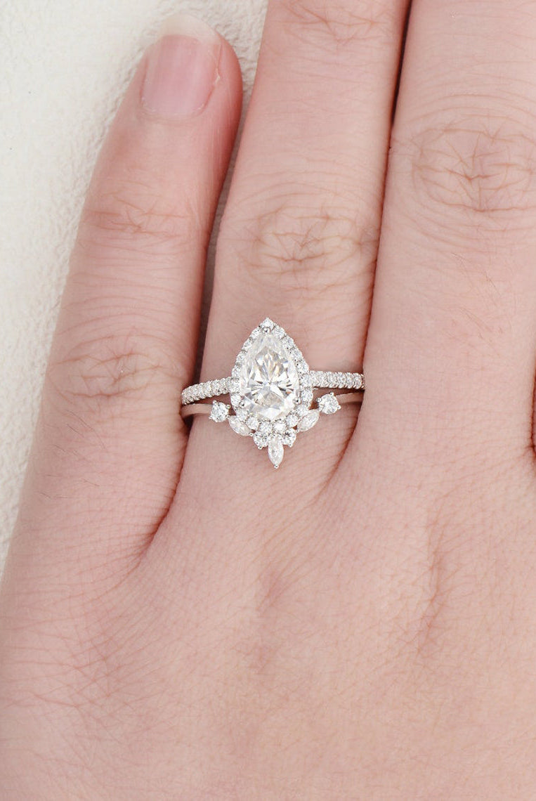 2-0-ct-pear-cut-halo-moissanite-bridal-ring-set-1
