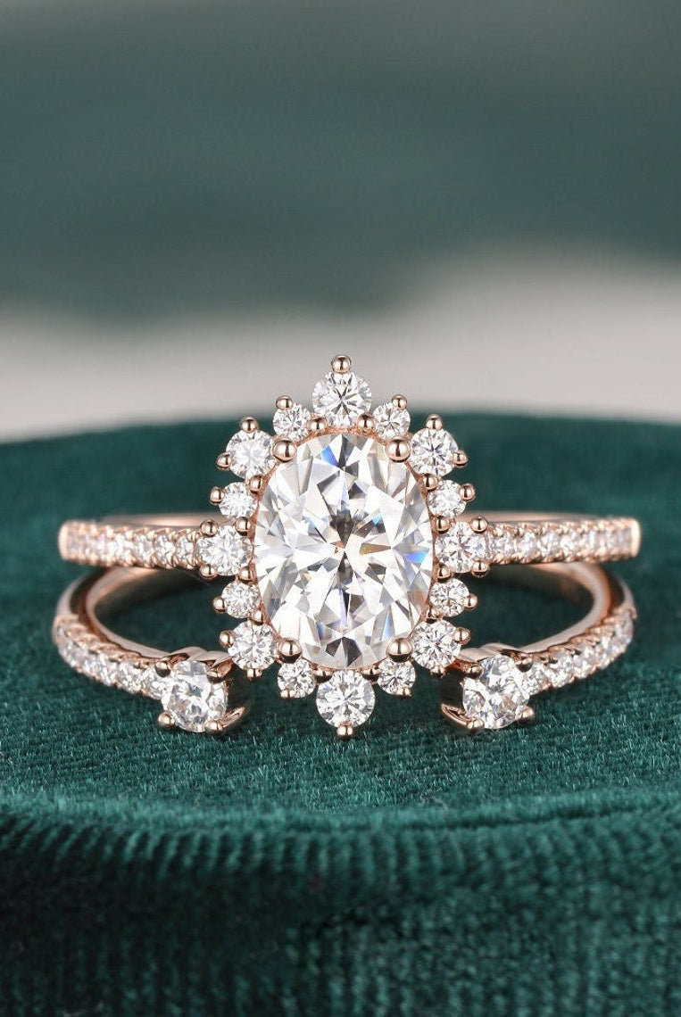 2-0-ct-oval-cut-halo-moissanite-bridal-ring-set-1