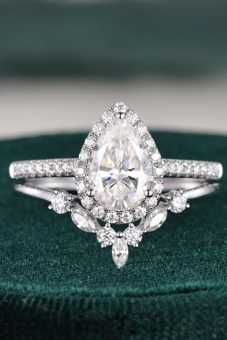 pear-cut-halo-moissanite-bridal-ring-set-1