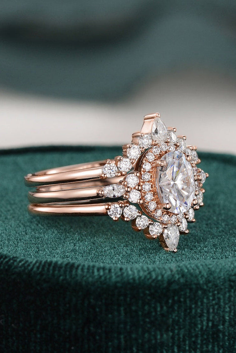 1-0-ct-oval-cut-cluster-halo-moissanite-bridal-ring-set-2