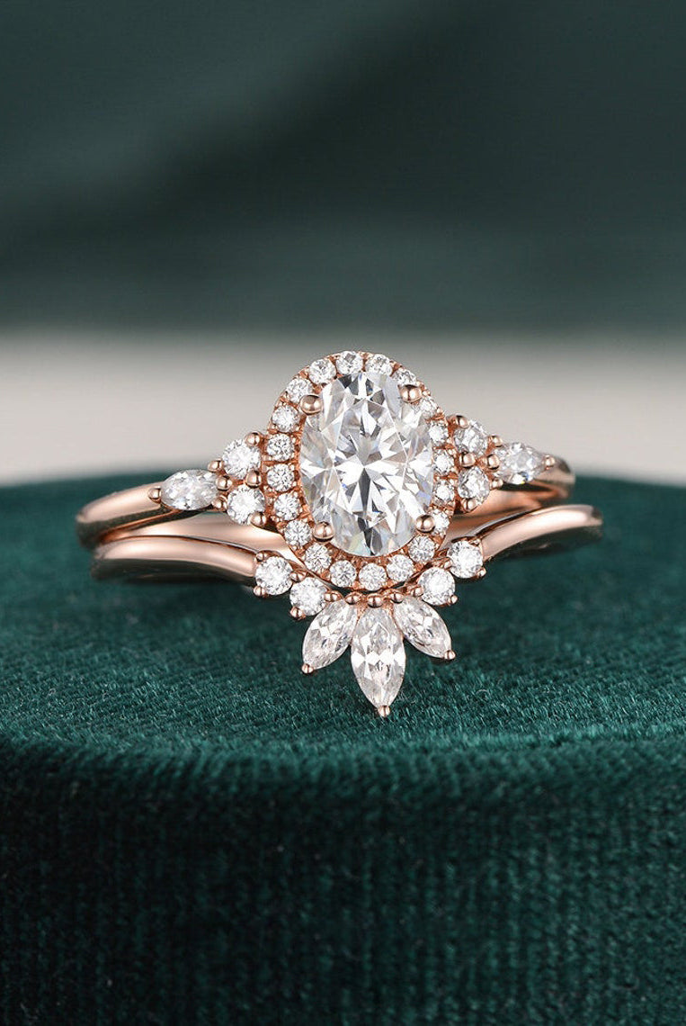 1-50-ct-pear-cut-cluster-twisted-moissanite-bridal-ring-set