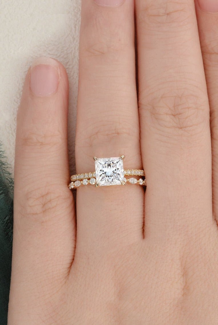 2-0-ct-princess-cut-solitaire-moissanite-bridal-ring-set