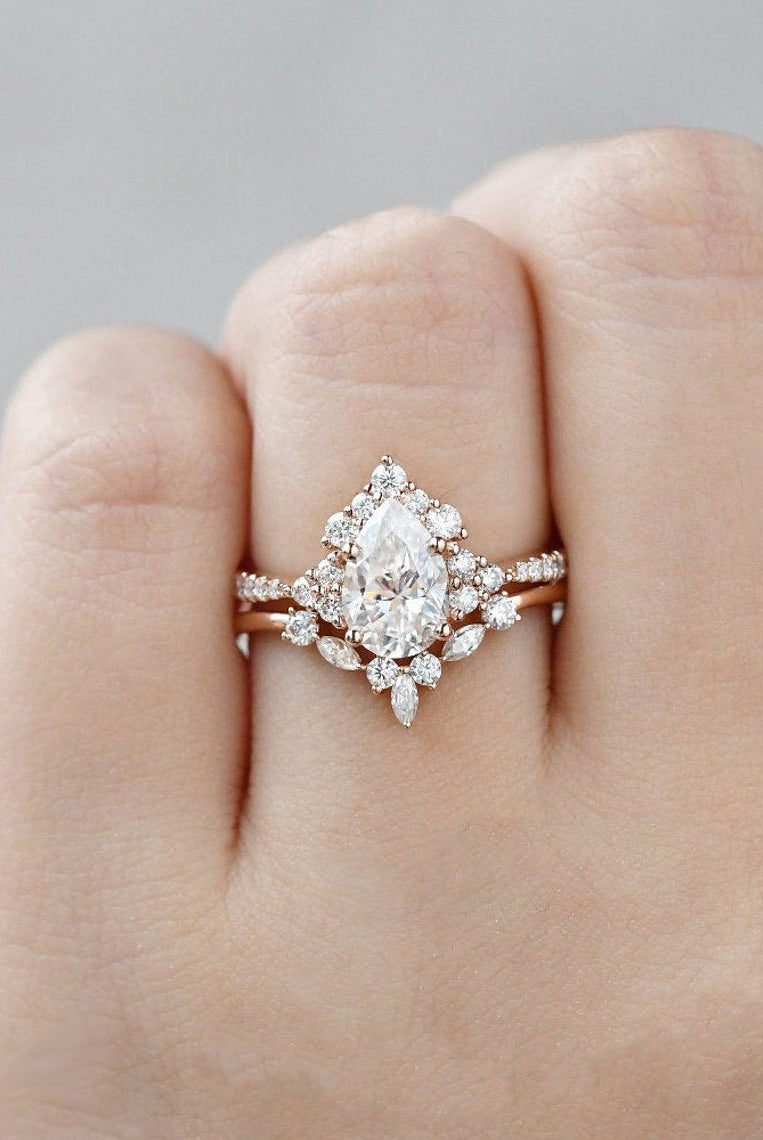 pear-cut-cluster-art-deco-moissanite-bridal-ring-set