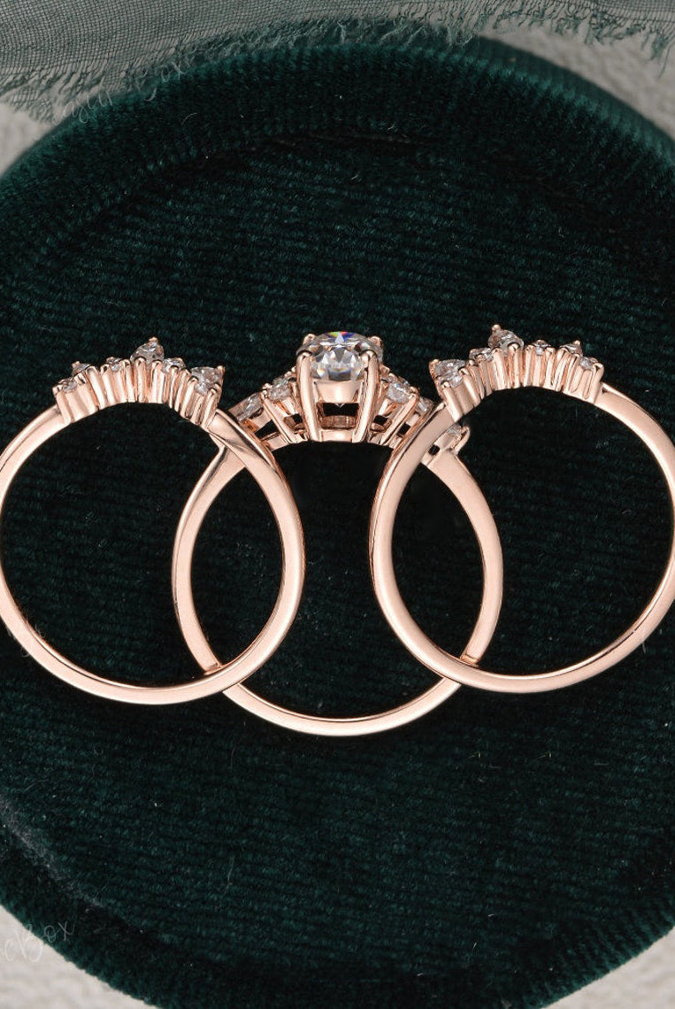 oval-cut-cluster-moissanite-bridal-ring-set