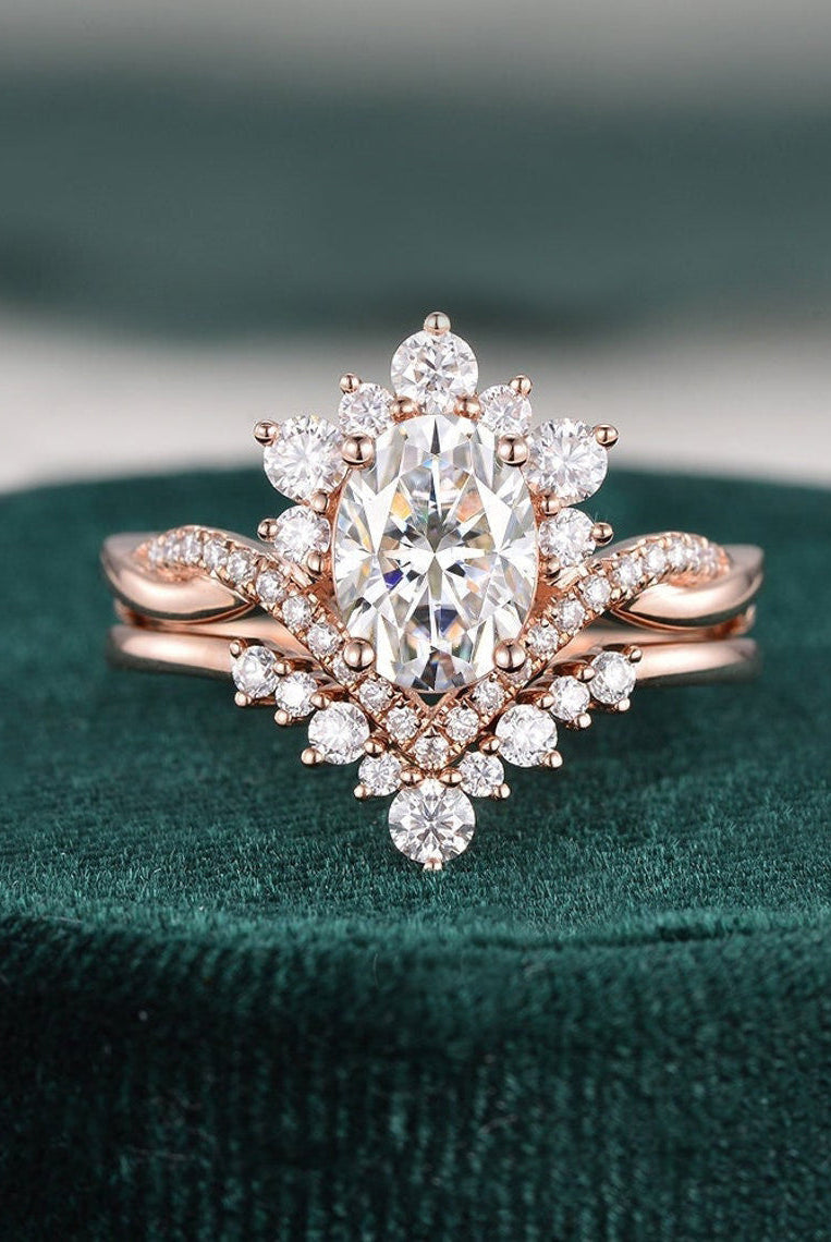 oval-cut-cluster-moissanite-bridal-ring-set