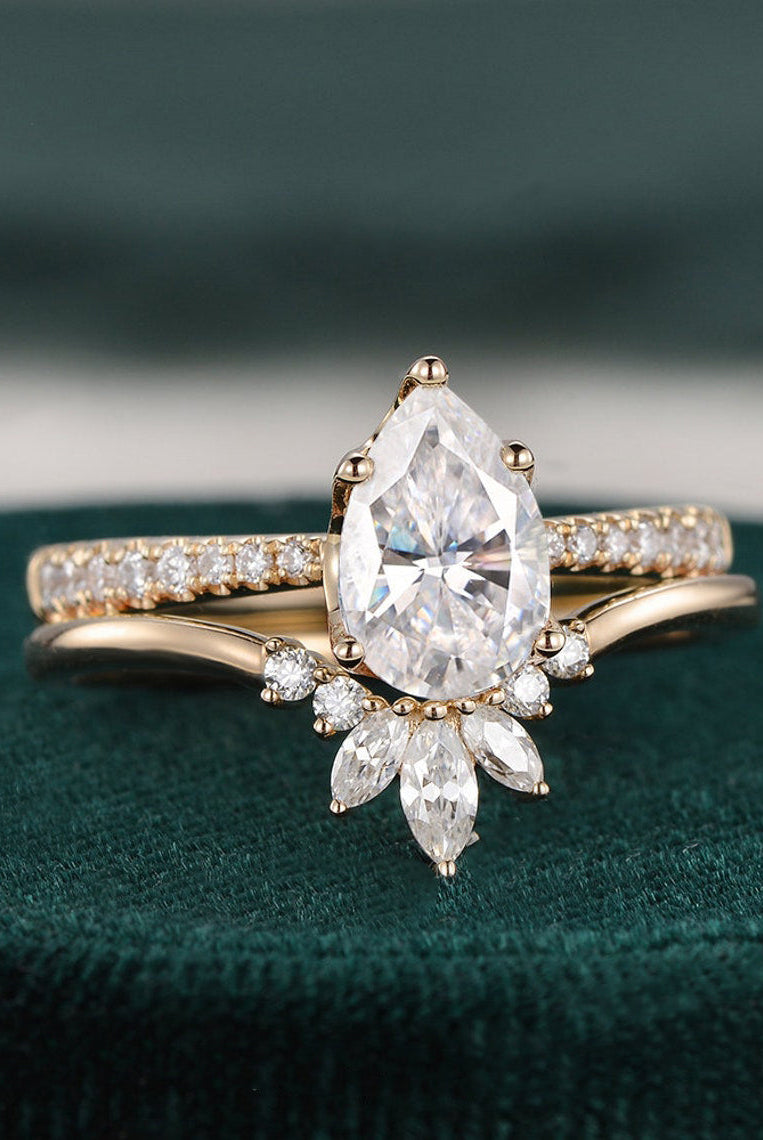 1-0-ct-pear-cut-solitaire-pave-setting-moissanite-bridal-ring-set