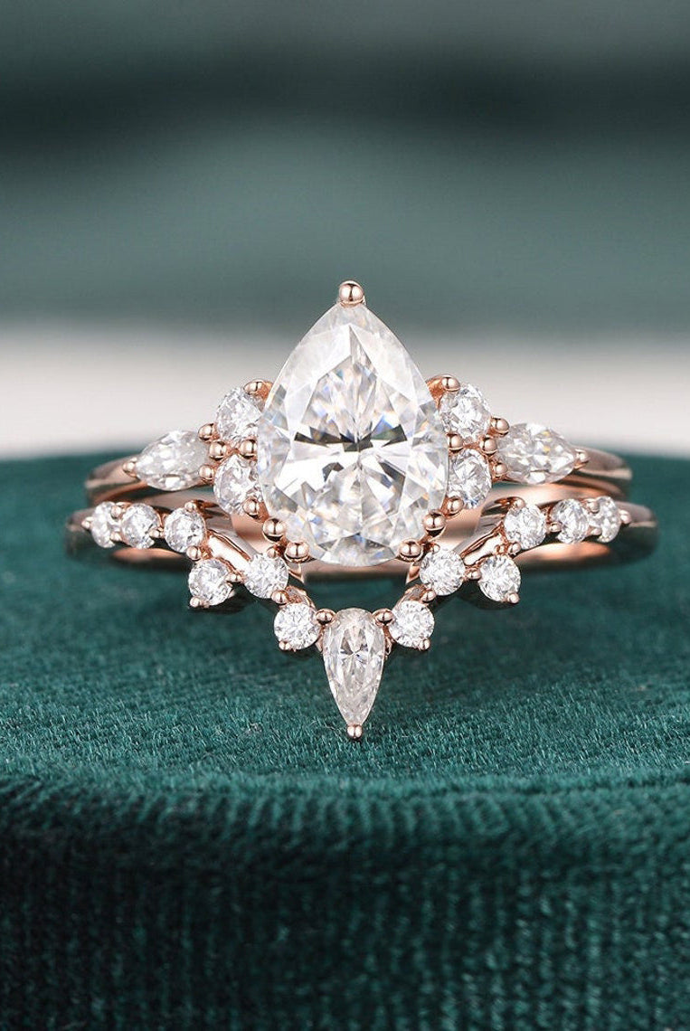 1-50-ct-pear-cut-cluster-moissanite-bridal-ring-set-1