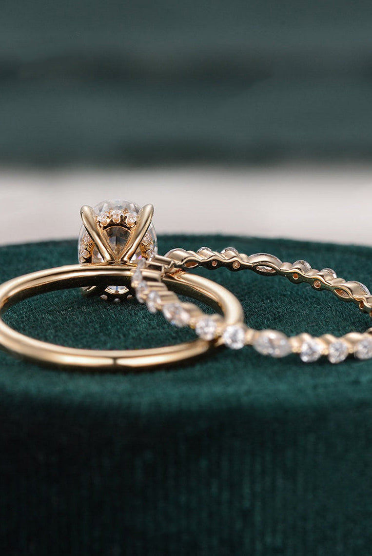 pear-cut-cluster-art-deco-moissanite-bridal-ring-set