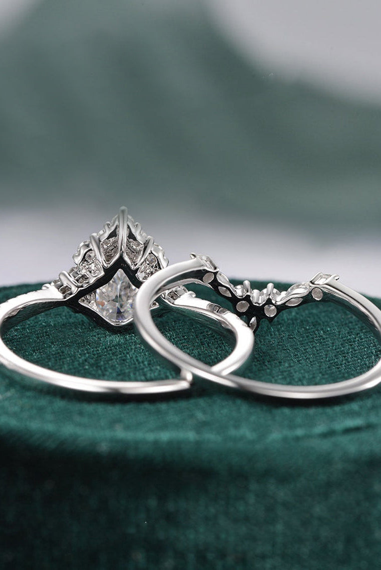 pear-cut-cluster-art-deco-moissanite-bridal-ring-set