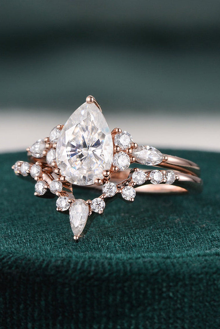 1-50-ct-pear-cut-cluster-moissanite-bridal-ring-set-1
