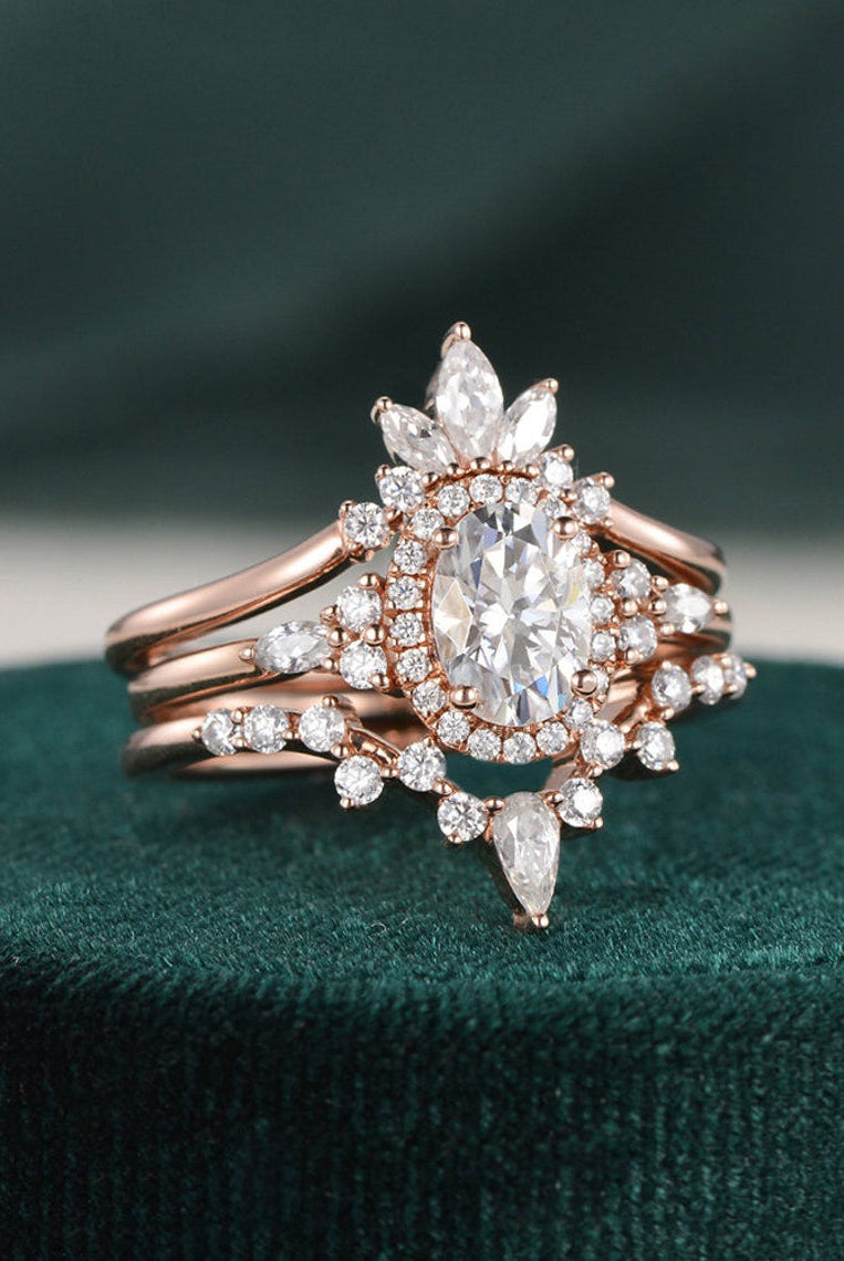 1-0-ct-oval-cut-cluster-halo-moissanite-bridal-ring-set