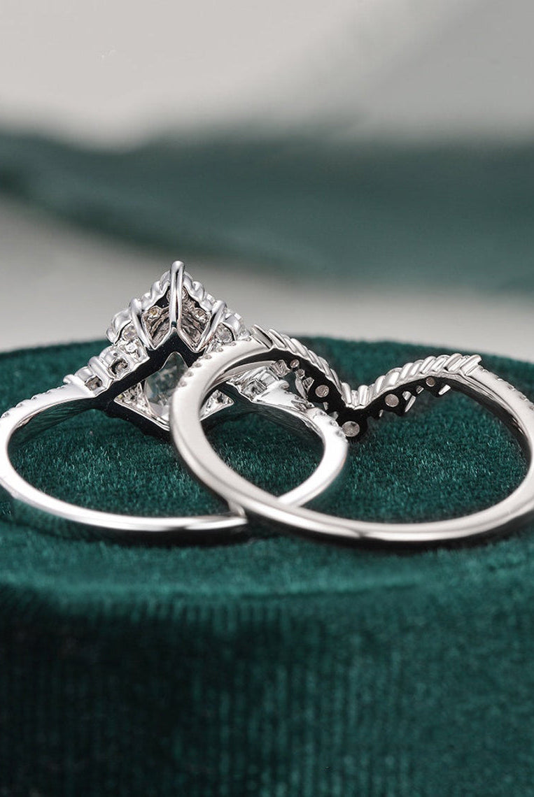 1-50-ct-pear-cut-cluster-moissanite-bridal-ring-set