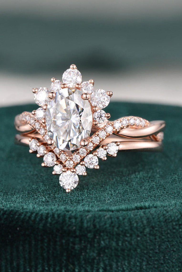 oval-cut-cluster-moissanite-bridal-ring-set