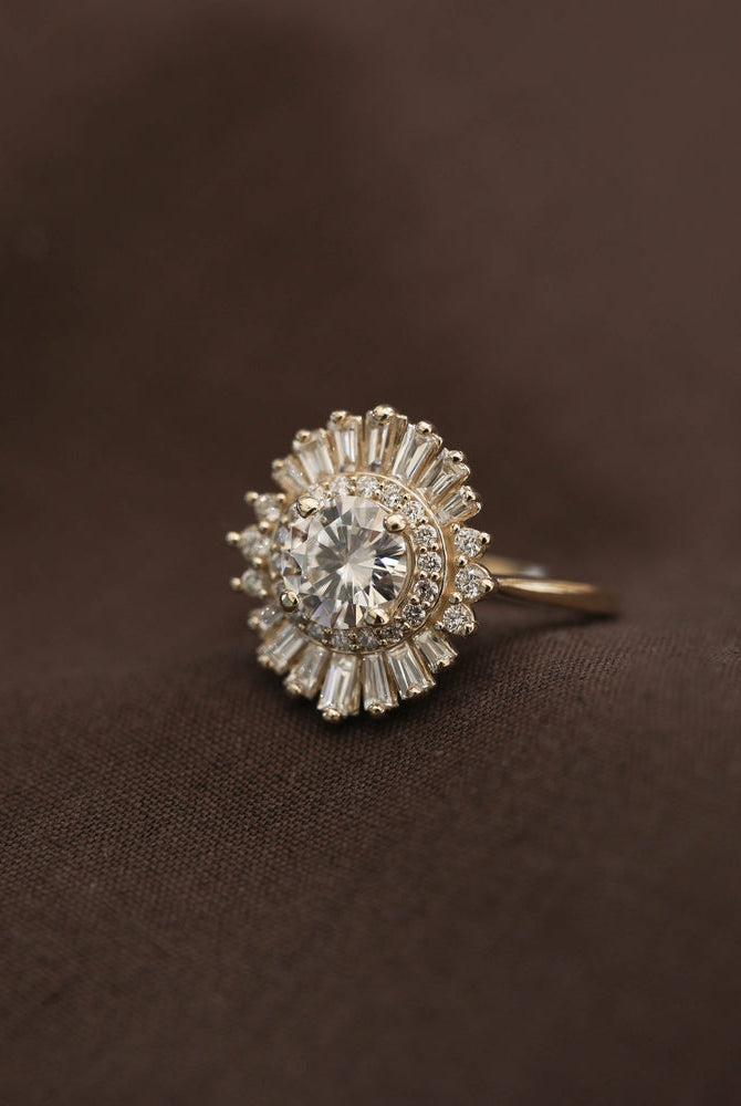 1.0CT Moissanite Engagement Ring