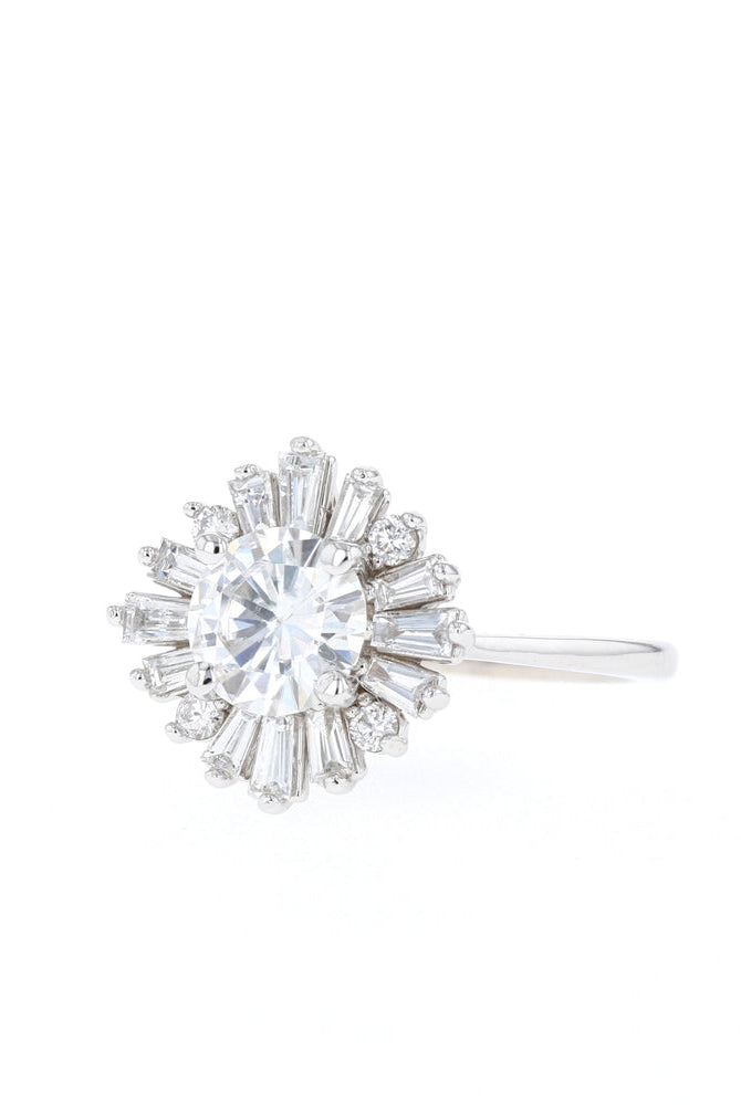 1.05CT Round Cluster Moissanite Diamond Solitaire Engagement Ring