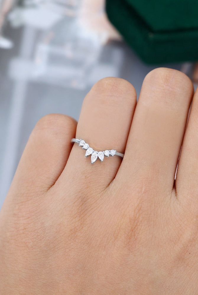 round-moissanite-curved-wedding-band