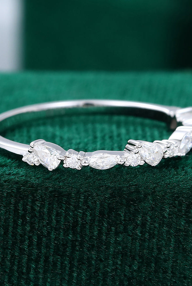 round-pear-marquise-moissanite-cluster-wedding-band